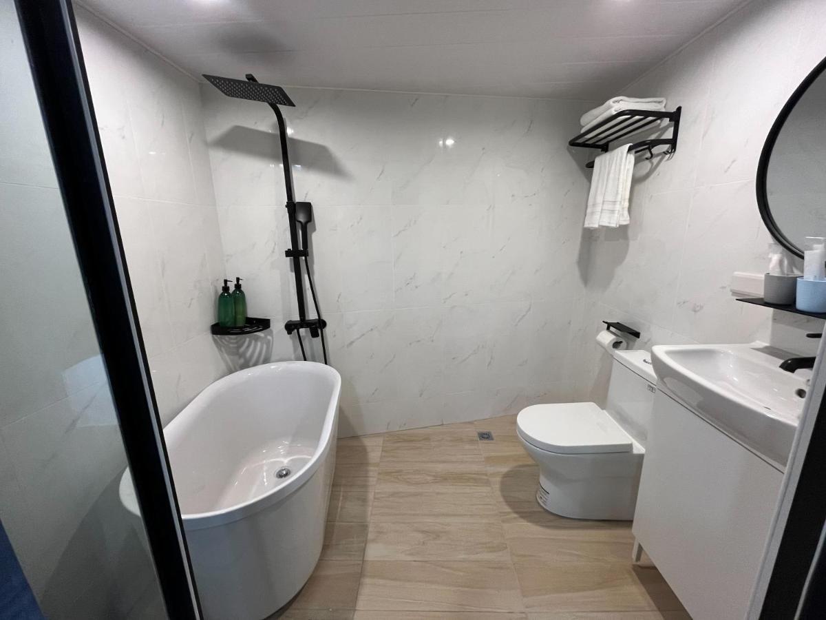 Lulu Inn Tajnan Kültér fotó